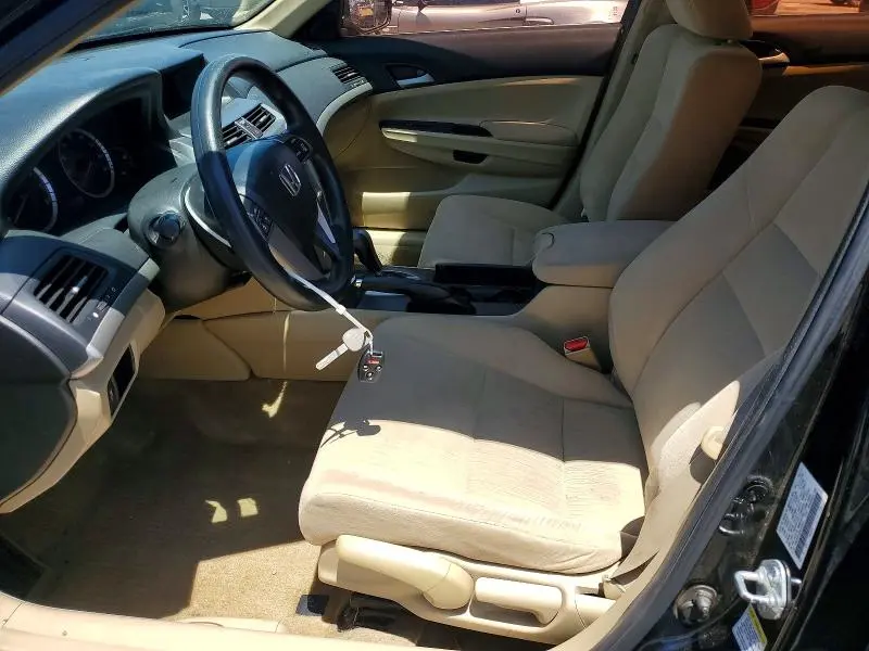 2011 HONDA ACCORD LX  