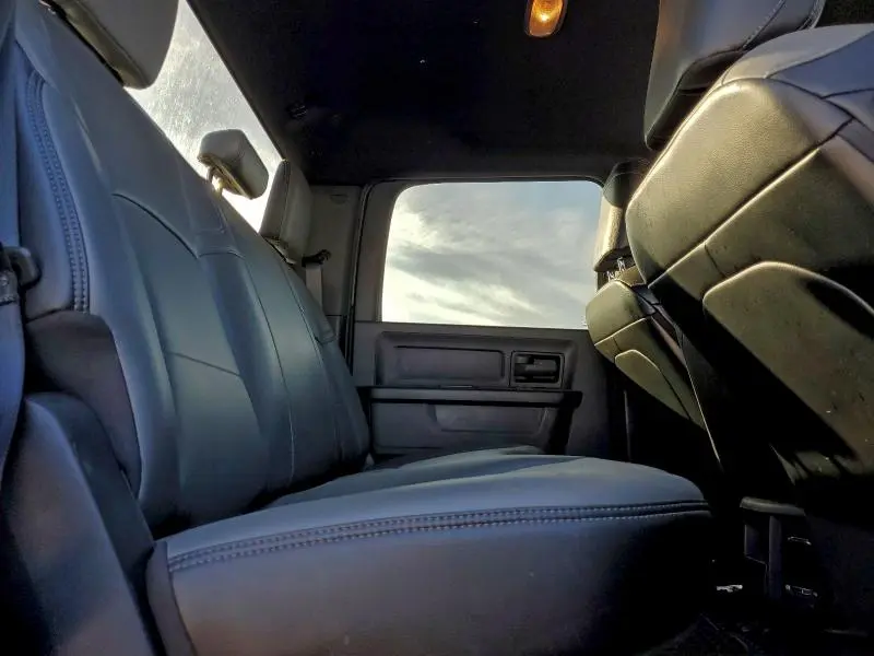 2023 RAM 3500 TRADESMAN  