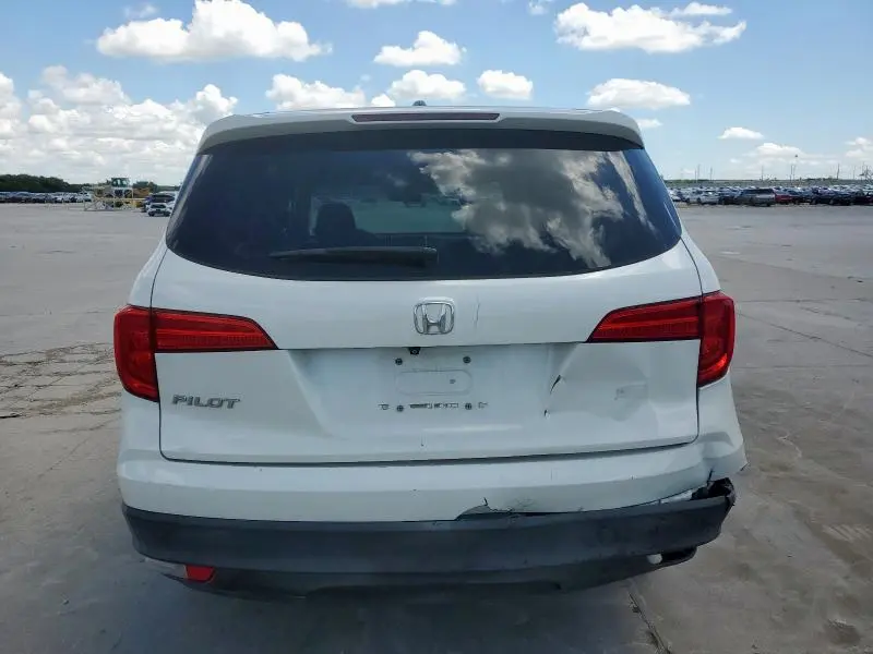 2017 HONDA PILOT EX  