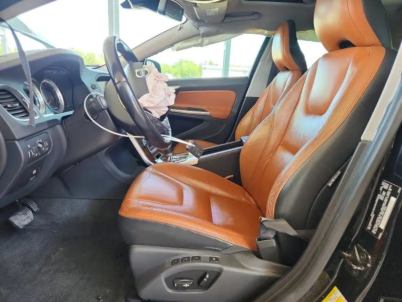 2012 VOLVO S60 T5  