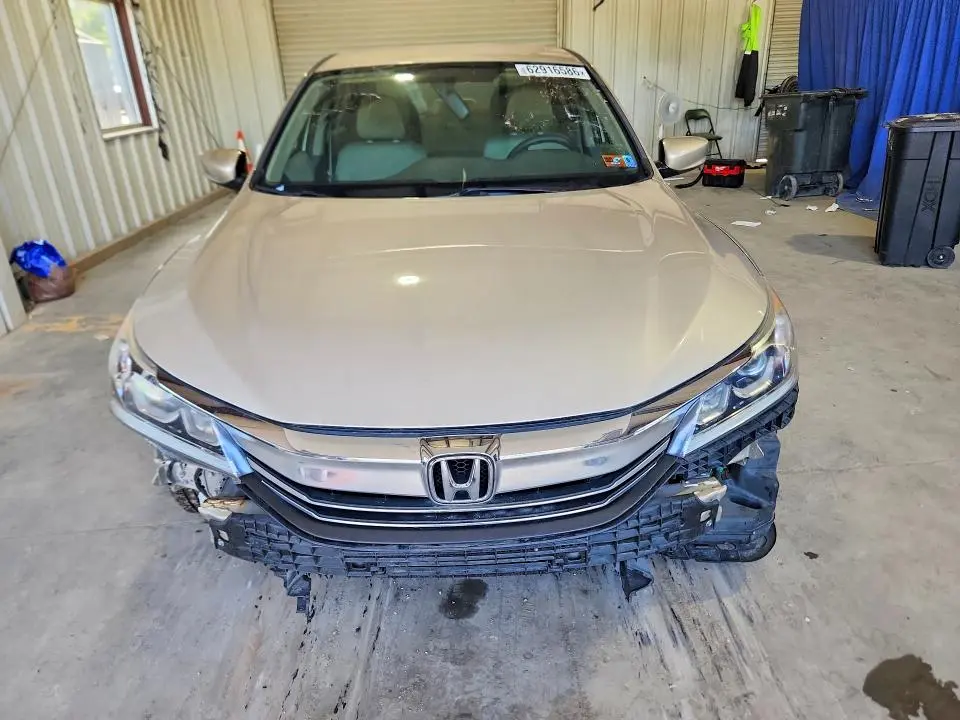 2017 HONDA ACCORD LX  