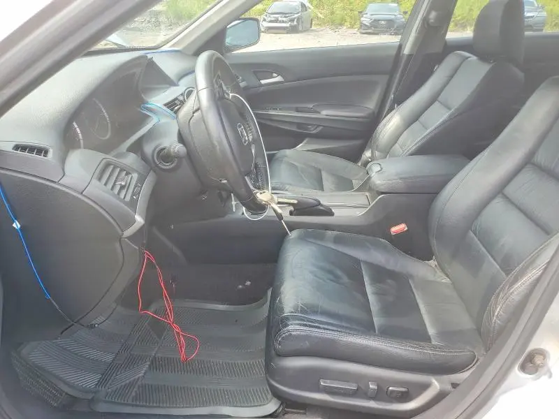 2011 HONDA ACCORD SE  
