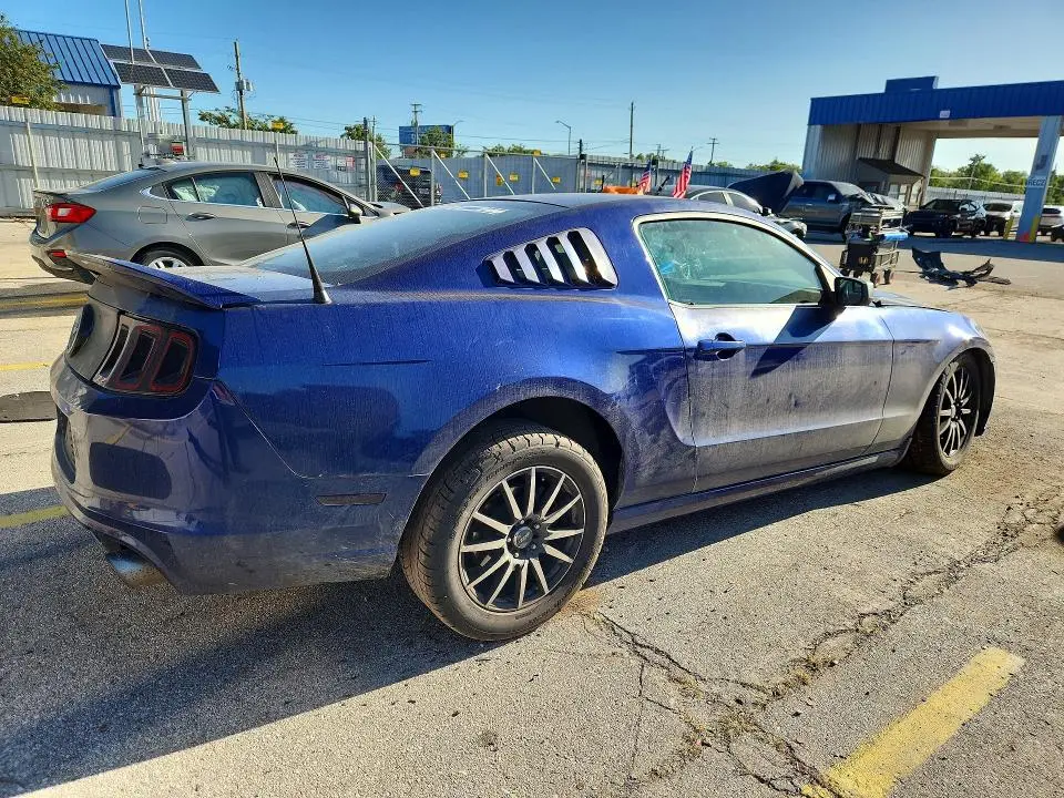 2013 FORD MUSTANG   