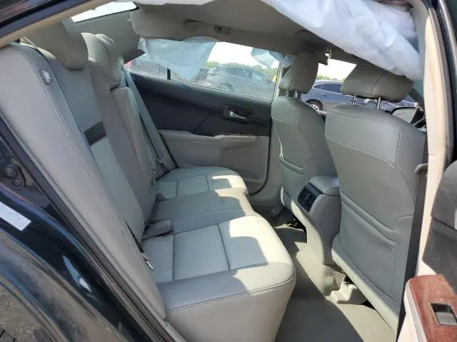 2013 TOYOTA CAMRY SE  