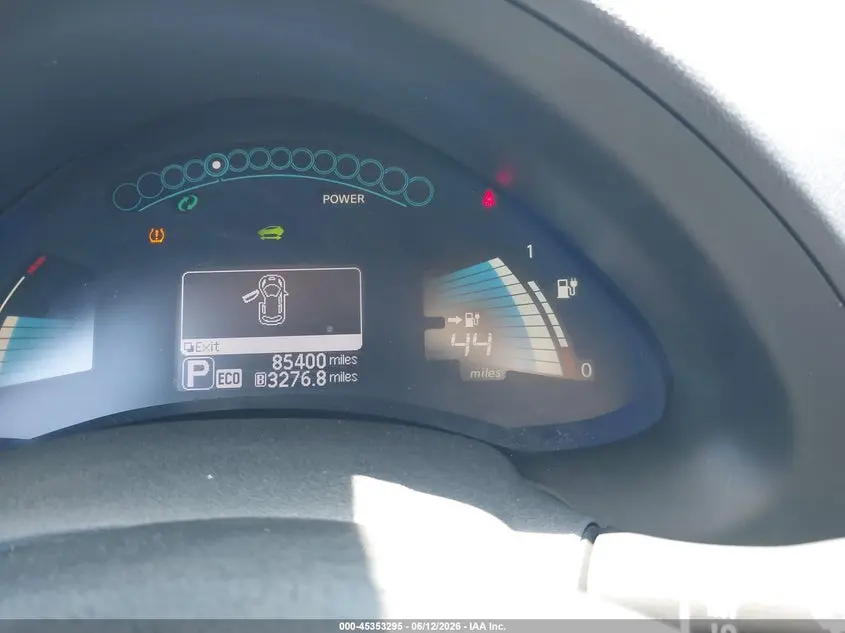 2015 NISSAN LEAF SL