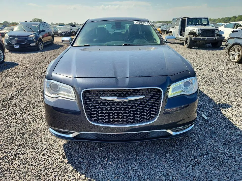 2018 CHRYSLER 300 LIMITED  