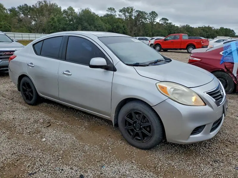2014 NISSAN VERSA S  