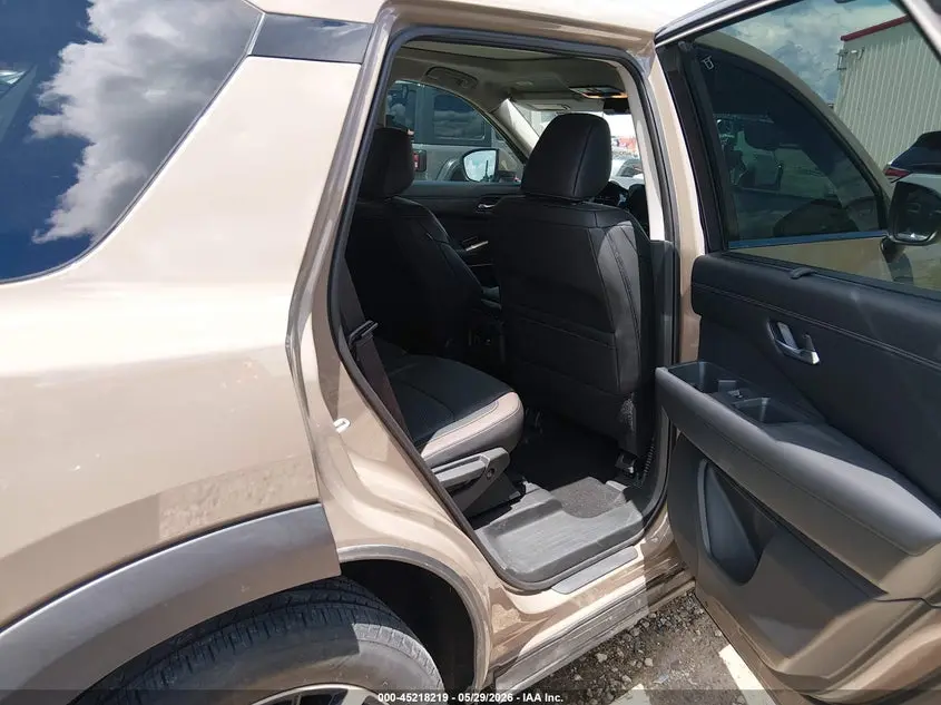 2024 NISSAN PATHFINDER PLATINUM FWD