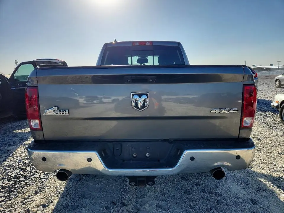 2013 RAM 1500 SLT  