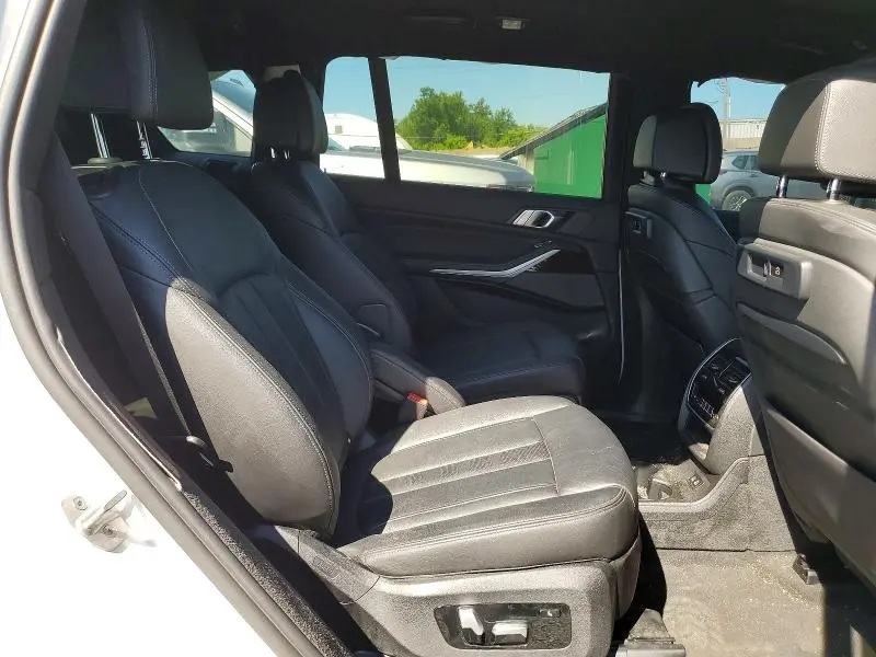 2021 BMW X7 M50I  