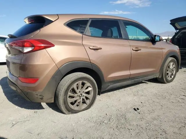 2016 HYUNDAI TUCSON SE  