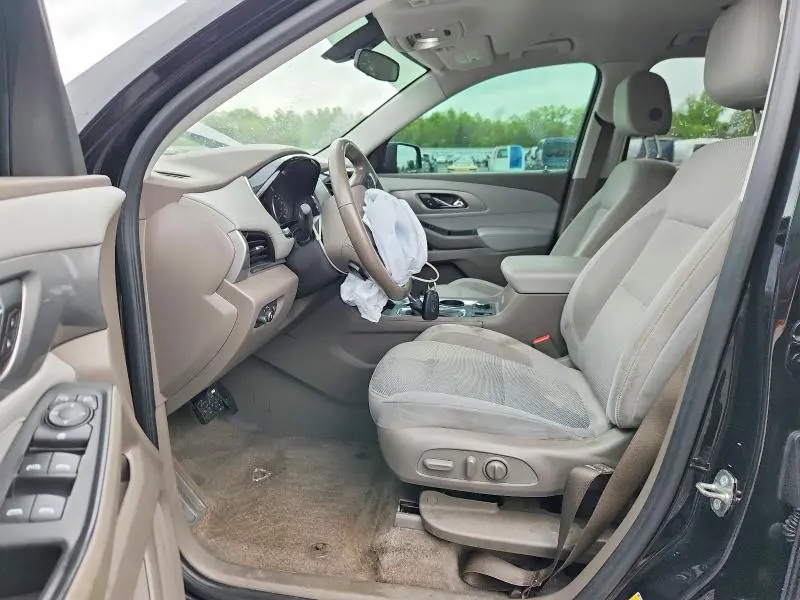 2018 CHEVROLET TRAVERSE LT  