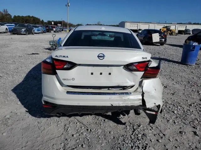 2022 NISSAN ALTIMA SR  