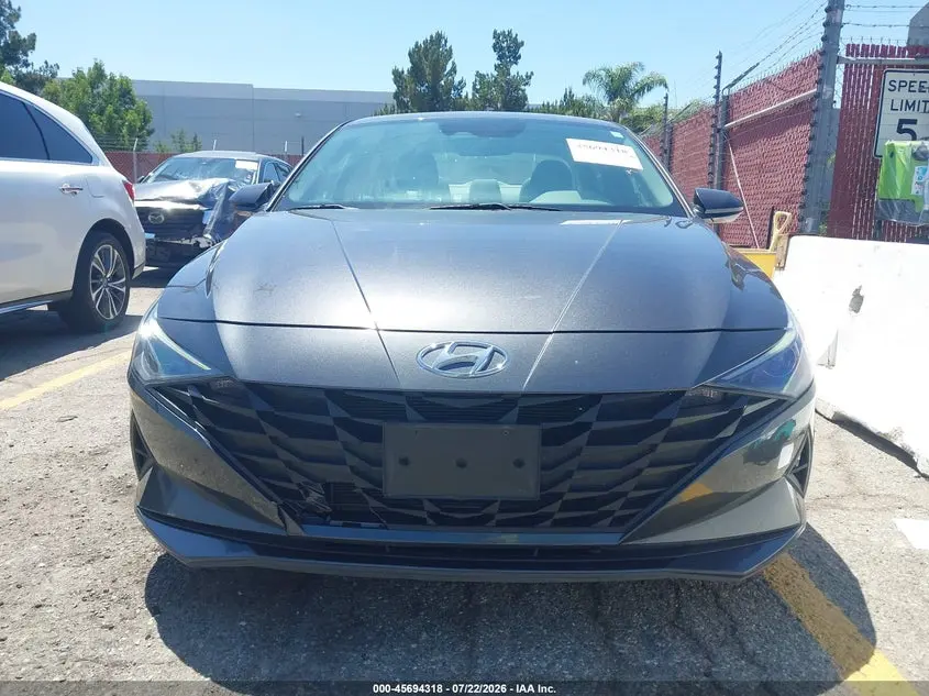 2021 HYUNDAI ELANTRA SE
