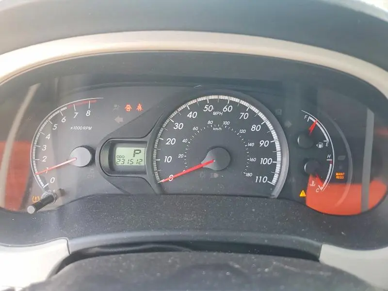 2014 TOYOTA SIENNA LE  