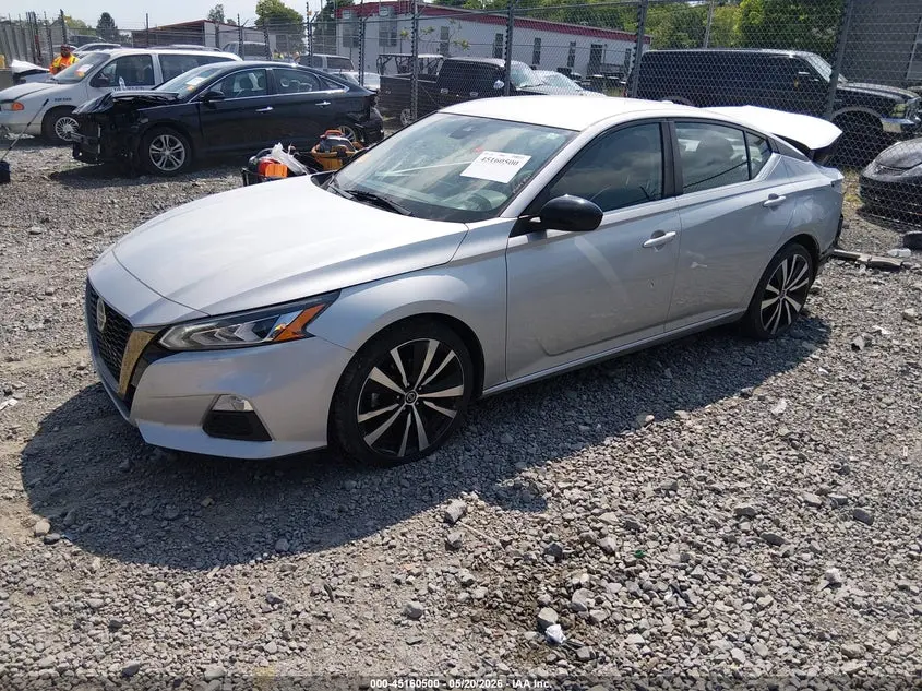 2022 NISSAN ALTIMA SR FWD