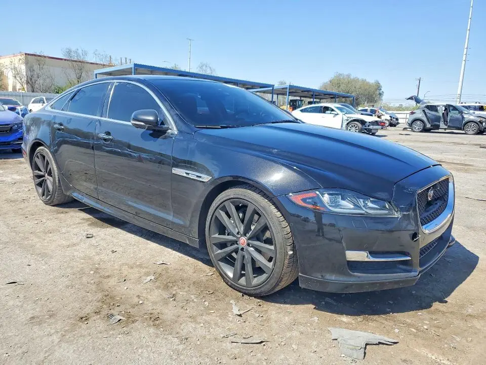 2017 JAGUAR XJ   