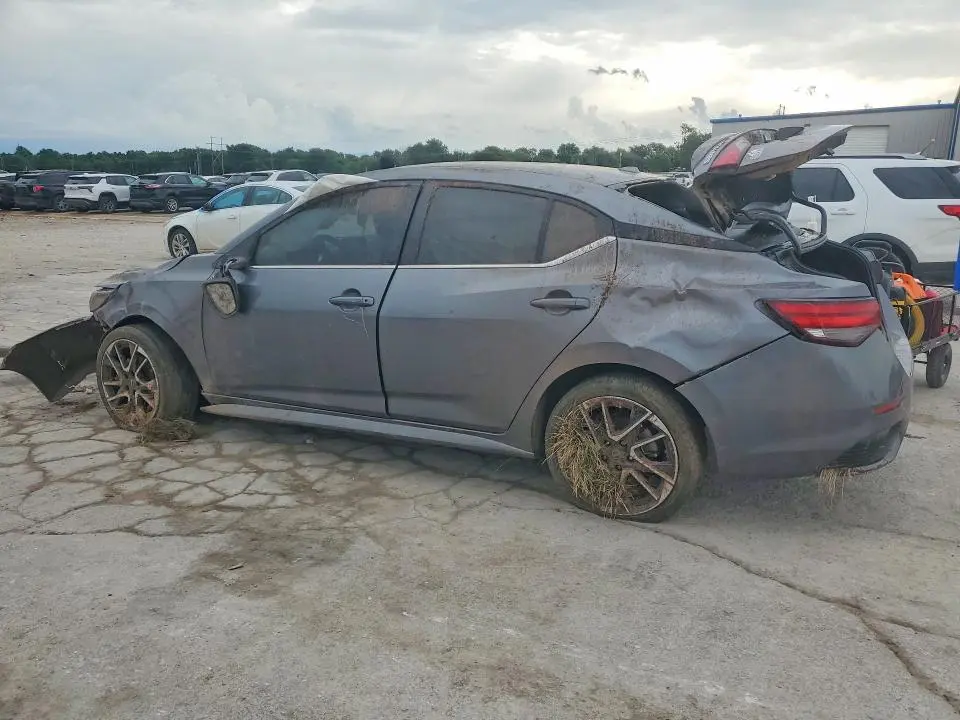 2024 NISSAN SENTRA SR  