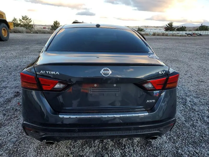 2022 NISSAN ALTIMA SV  