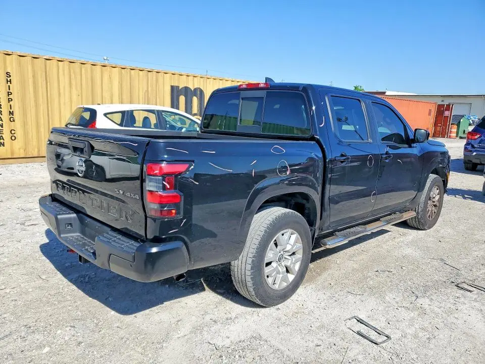 2022 NISSAN FRONTIER SV  