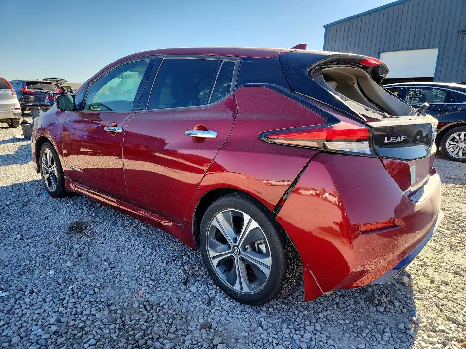 2019 NISSAN LEAF SL  