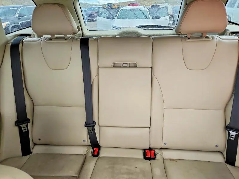 2016 VOLVO XC60 T6 PREMIER  