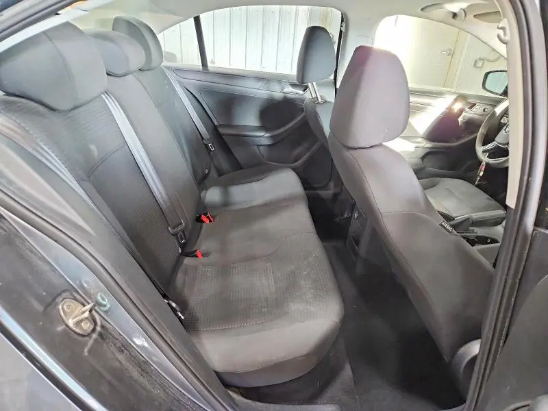 2015 VOLKSWAGEN JETTA BASE  