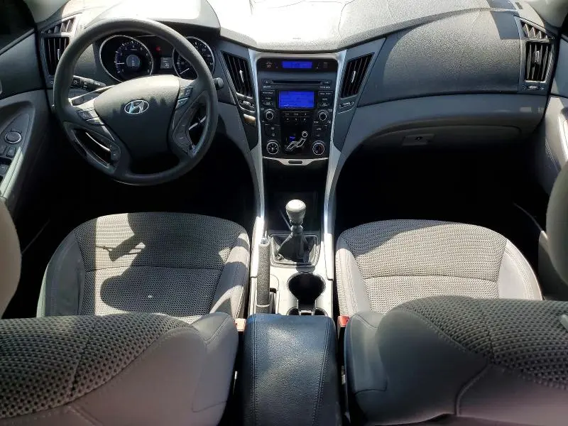 2012 HYUNDAI SONATA GLS  