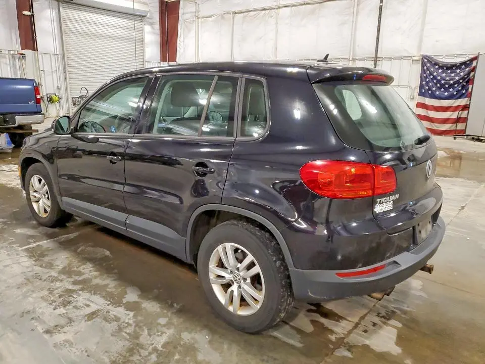 2012 VOLKSWAGEN TIGUAN S  