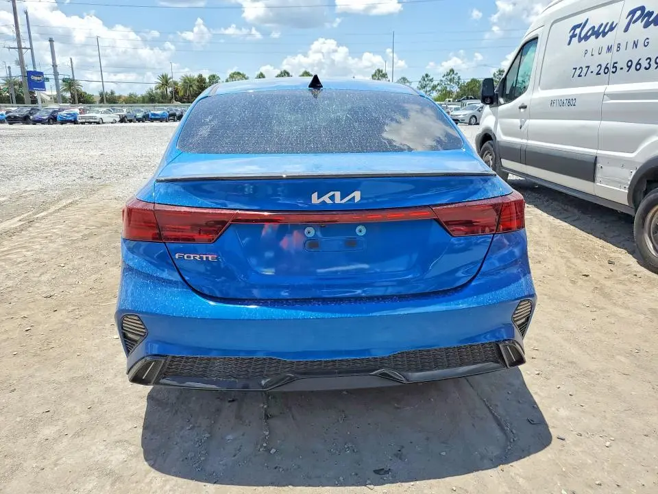 2022 KIA FORTE GT LINE  
