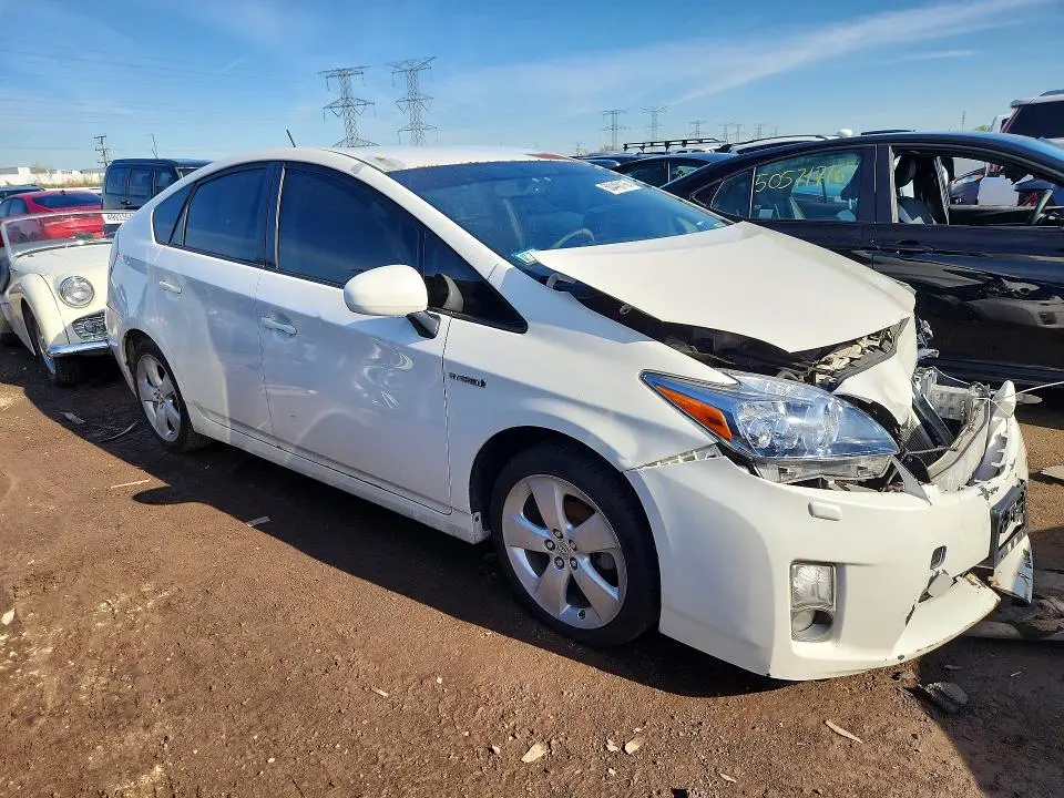 2010 TOYOTA PRIUS V  