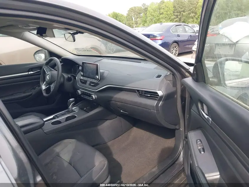 2022 NISSAN ALTIMA SV FWD