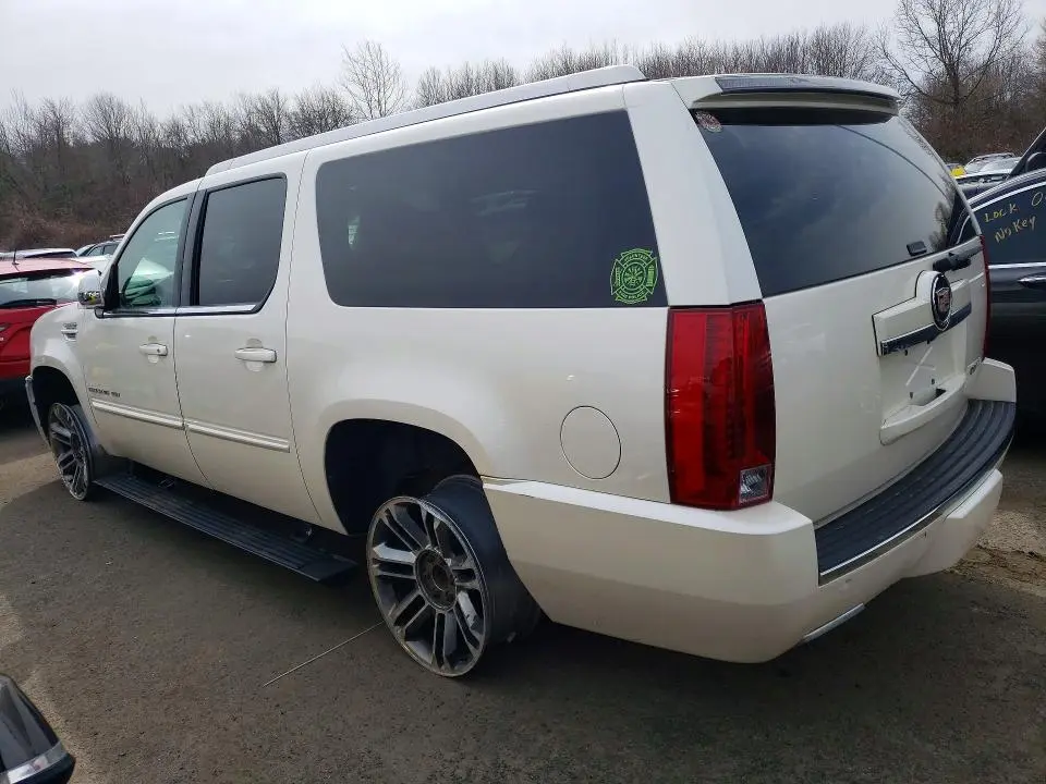 2013 CADILLAC ESCALADE   