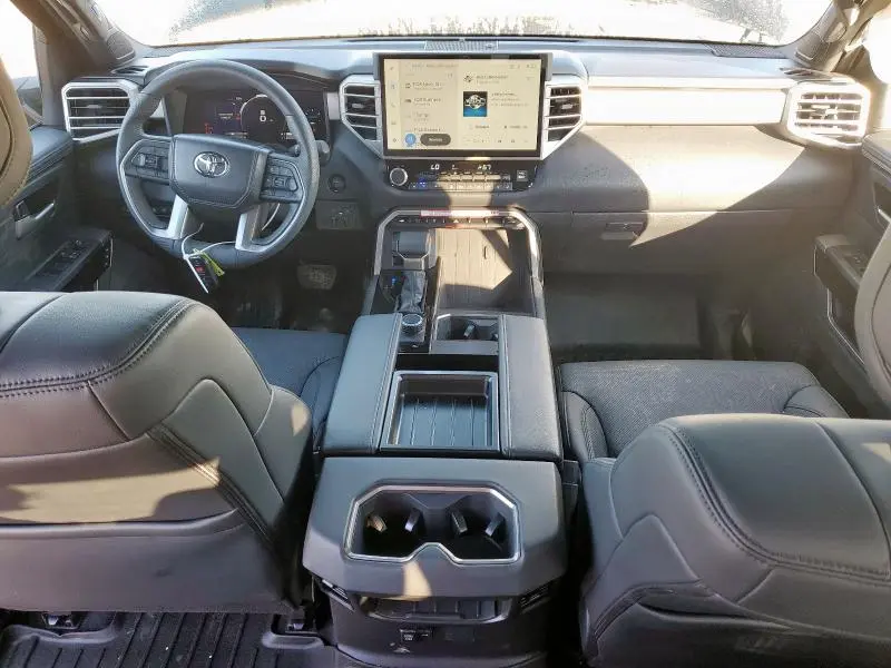 2025 TOYOTA TUNDRA CREWMAX LIMITED  