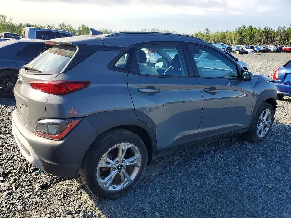 2022 HYUNDAI KONA SE  
