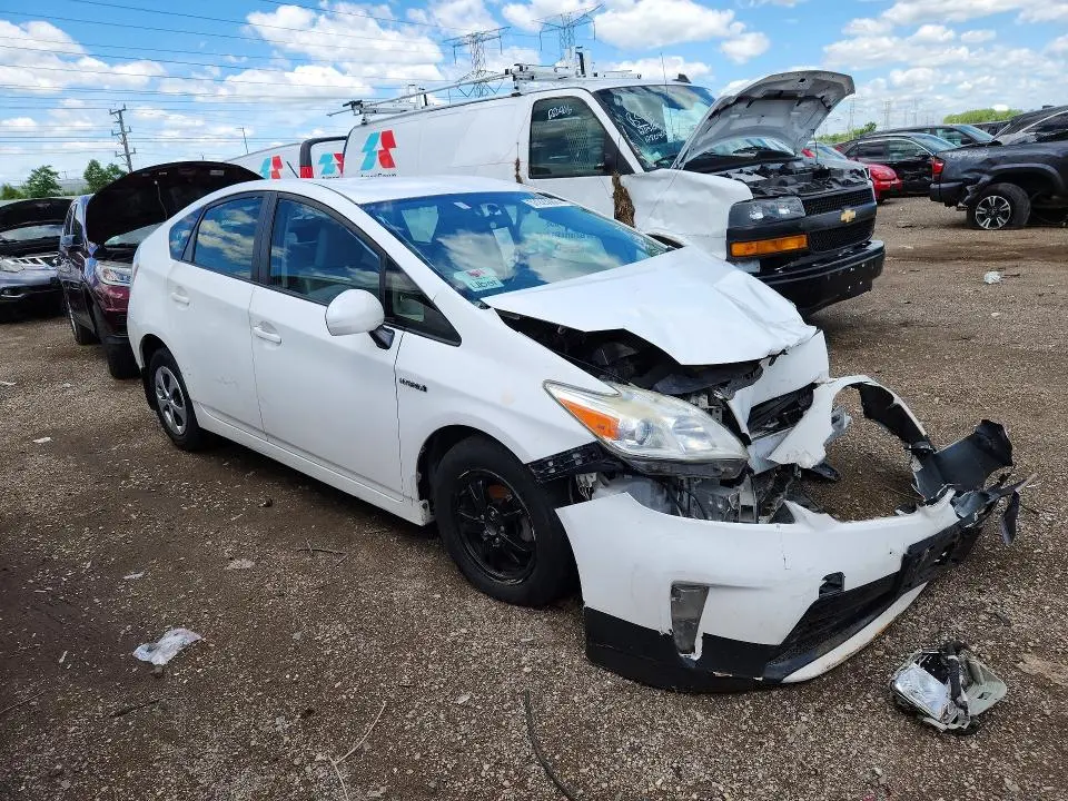 2014 TOYOTA PRIUS THREE  