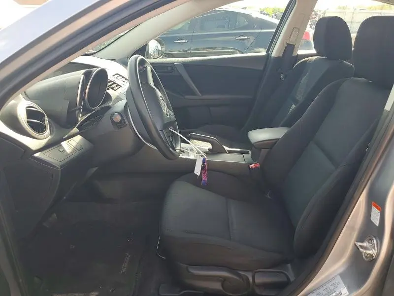 2011 MAZDA 3 I  