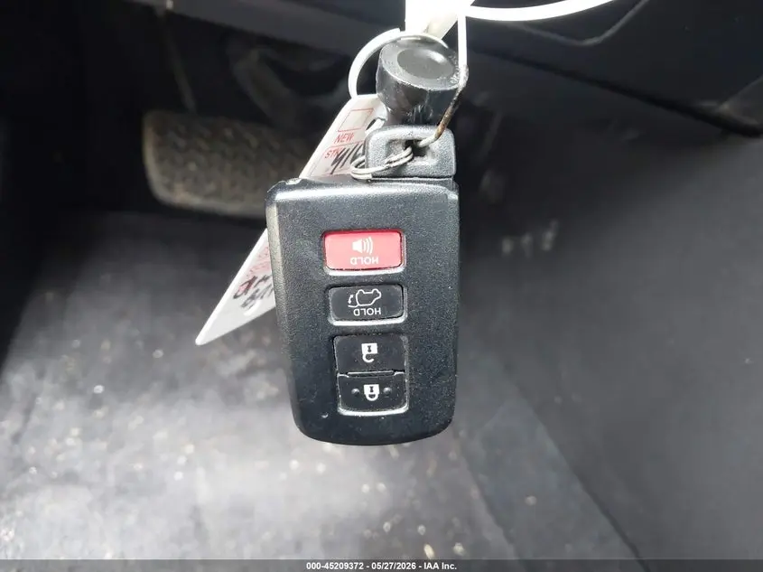 2016 TOYOTA HIGHLANDER XLE V6
