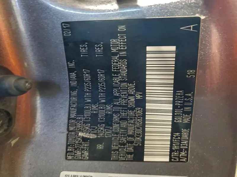 2017 TOYOTA SIENNA LE  