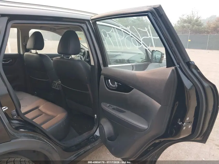 2018 NISSAN ROGUE SPORT SL