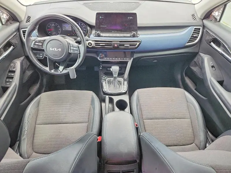 2022 KIA SELTOS S  