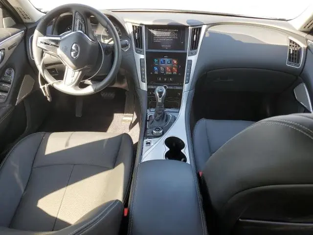 2024 INFINITI Q50 LUXE  