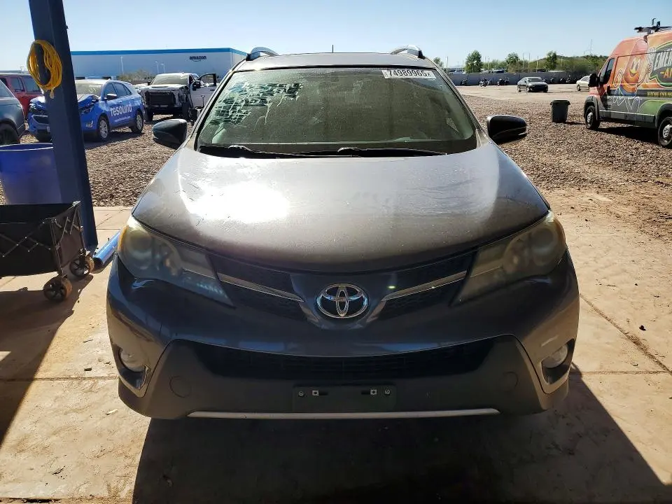 2015 TOYOTA RAV4 XLE  