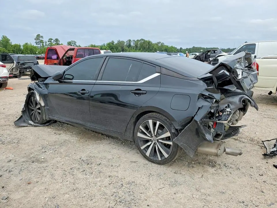 2021 NISSAN ALTIMA SR  