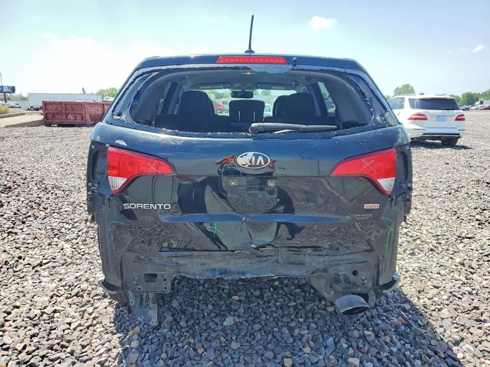 2015 KIA SORENTO LX  