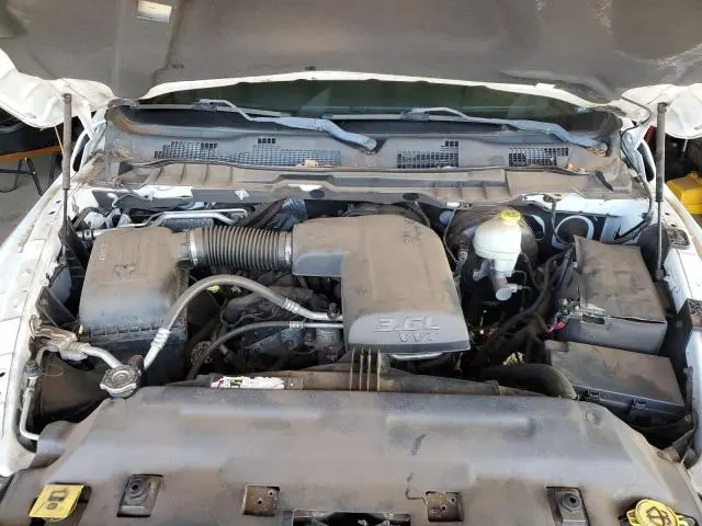 2014 RAM 1500 ST  