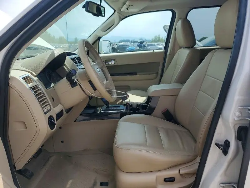 2010 FORD ESCAPE LIMITED  