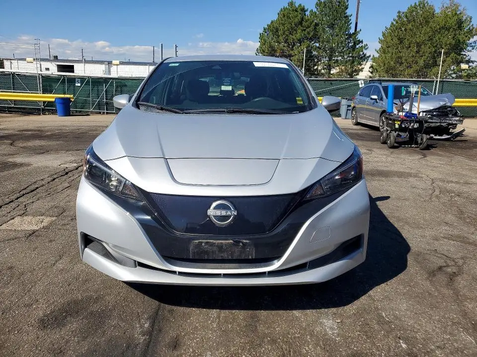 2025 NISSAN LEAF S  