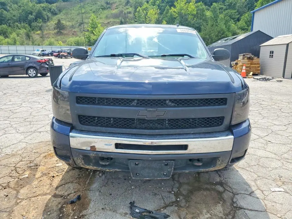 2011 CHEVROLET SILVERADO K1500 LT  