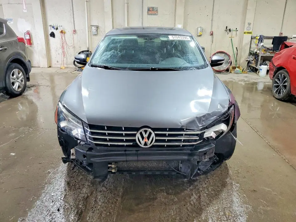 2015 VOLKSWAGEN PASSAT SEL  